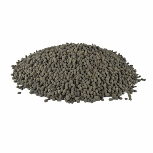 Chicken manure as pellets for improving soil GardenAdvice.co.uk