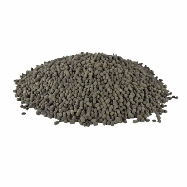 Chicken manure as pellets for improving soil GardenAdvice.co.uk